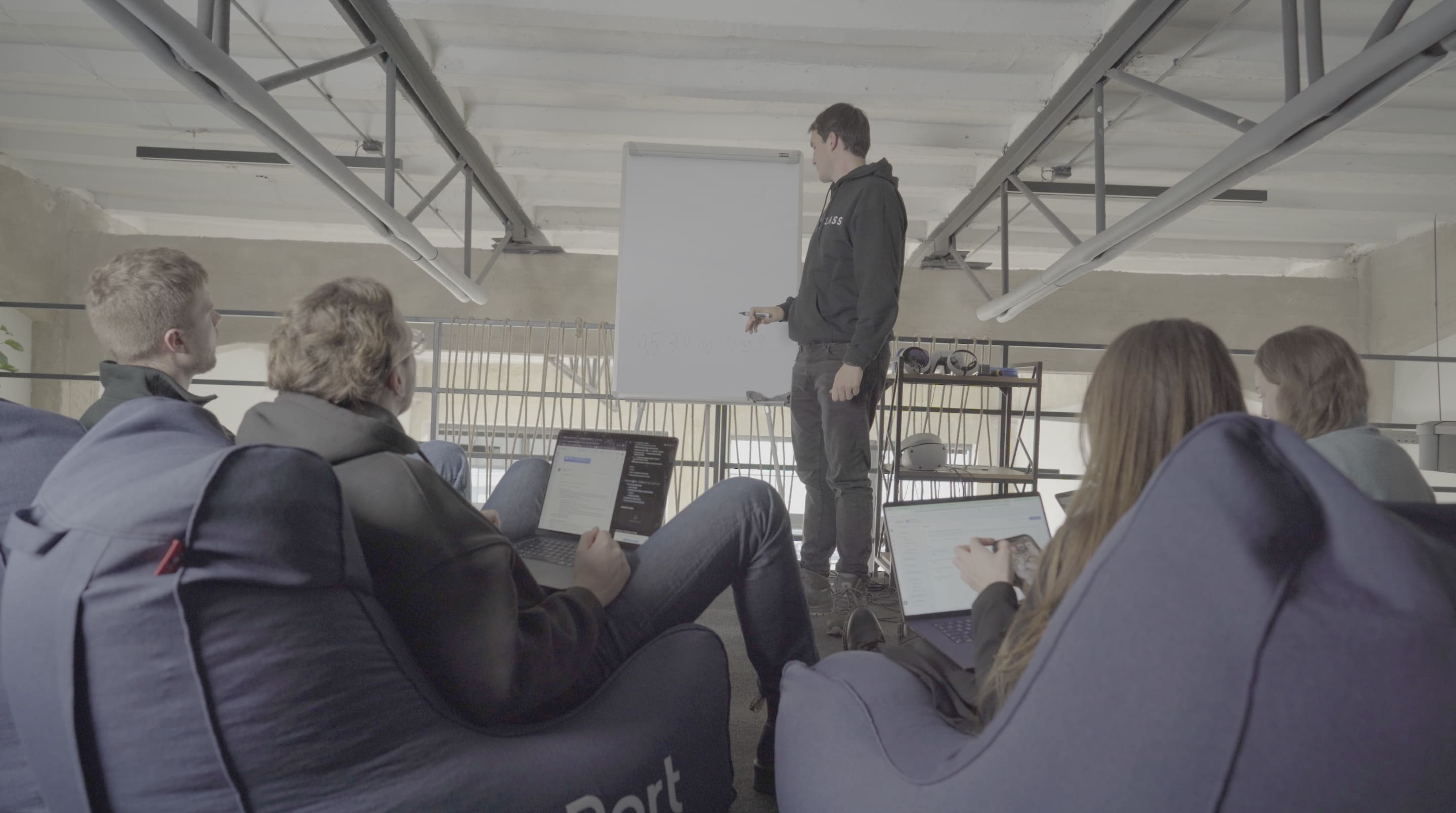 The EXOCLASS team in a creative meeting – this is where the solutions are born that make daily life easier for after-school clubs.